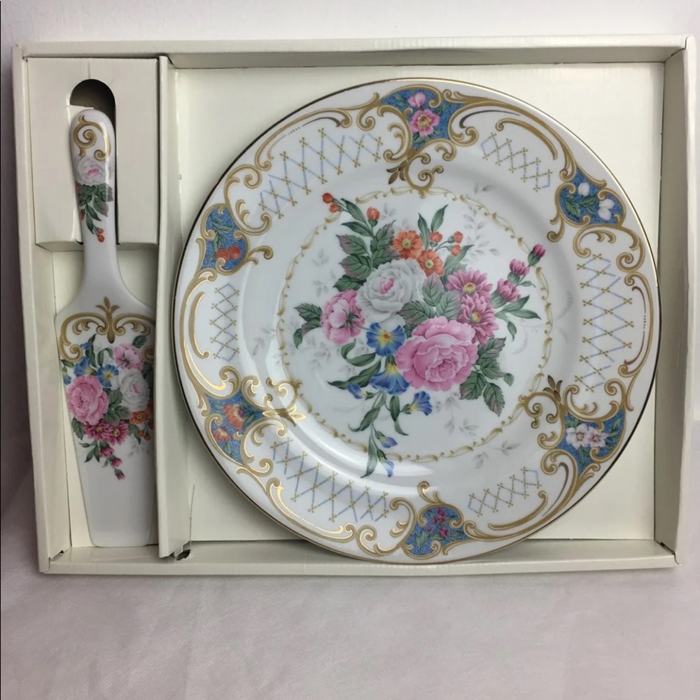 10.5 Cake Plate/Server